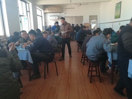 近日山西盛大鋼結構食堂被吃貨們擠爆啦，到底是何美味？